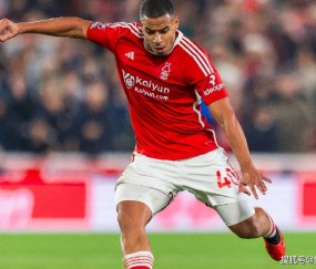 曼联防线告急！亿元组合难堪大用，8100万锁定英超解围王